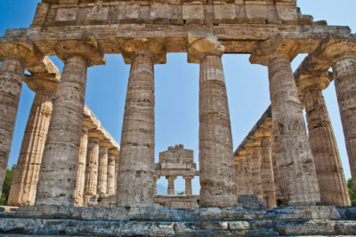 visita guida di gruppo famiglie e bambini paestum- giocando con la mitologia